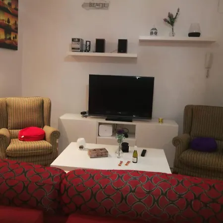 Muelle 1 Apartment Cadiz